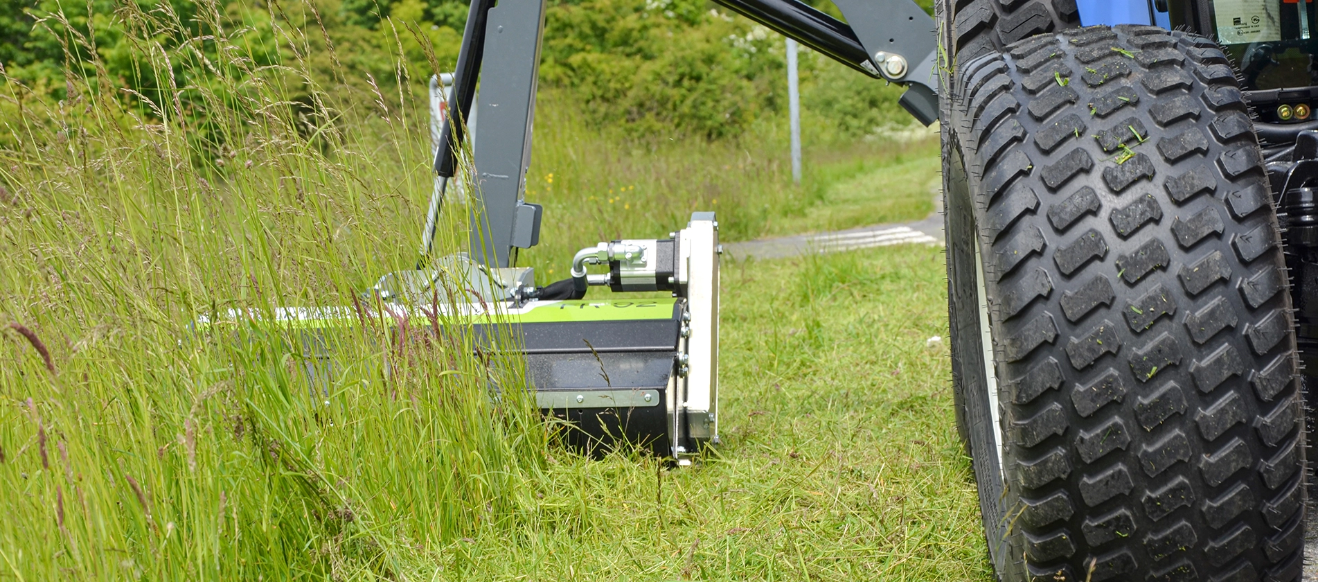 Flail mower mowing verges